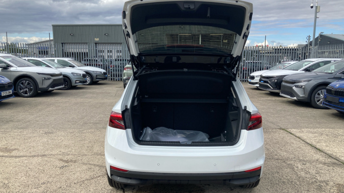Skoda Fabia 1.0 TSI 116 Design Edition 5dr DSG Petrol Hatchback - Image 20